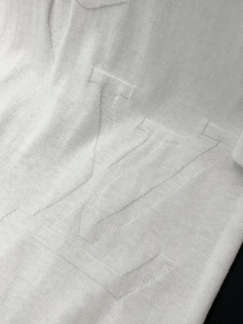 l0vis Vvtt0n t-shirt